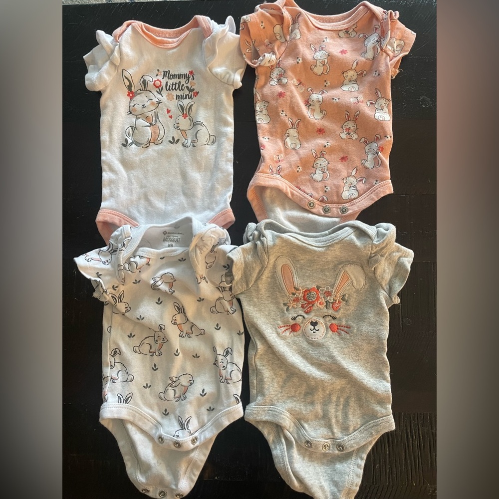 Newborn onsies bundle!! 🐰